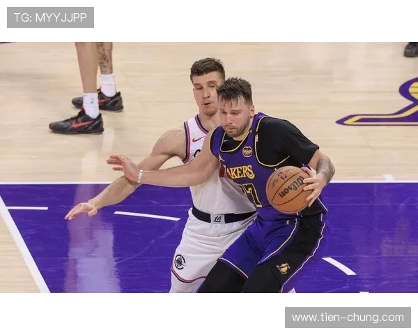 [NBA]常规赛3月1日：快船VS湖人 东契奇集锦.